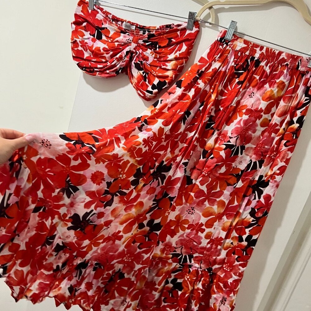 🌺 Tiare Hawaii Floral 2-Piece Set (Top & Skirt) - M/L - Picture 13 of 15